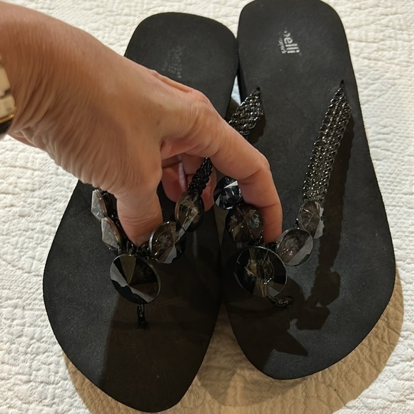 Flip flop Bundle Size 8-8.5 - Picture 9 of 14